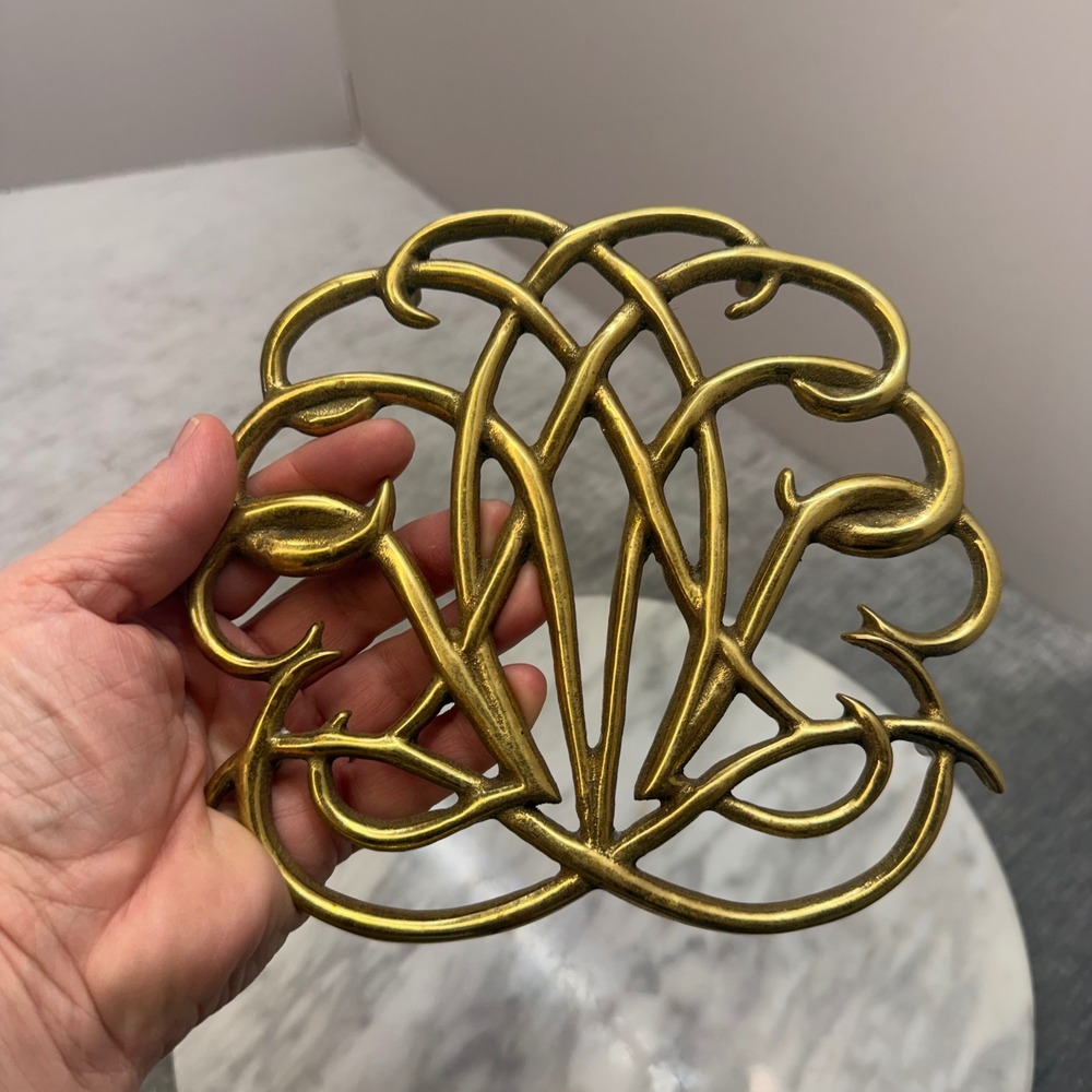 Virginia Metalcrafters Williamsburg Brittania Brass Trivet Art Nouveau  6x6.5